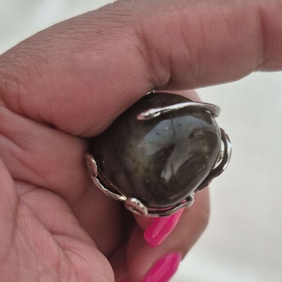 Labradorite Pendant Necklace in Silver Setting 18K GP - Picture 13 of 16